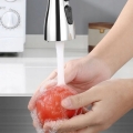Przedłużka aerator relator adapter końcówka kranu kuchennego do baterii 3 funkcje srebrna